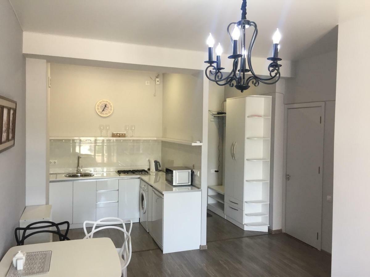 Sunny Apartment Ortachala Тбілісі Екстер'єр фото