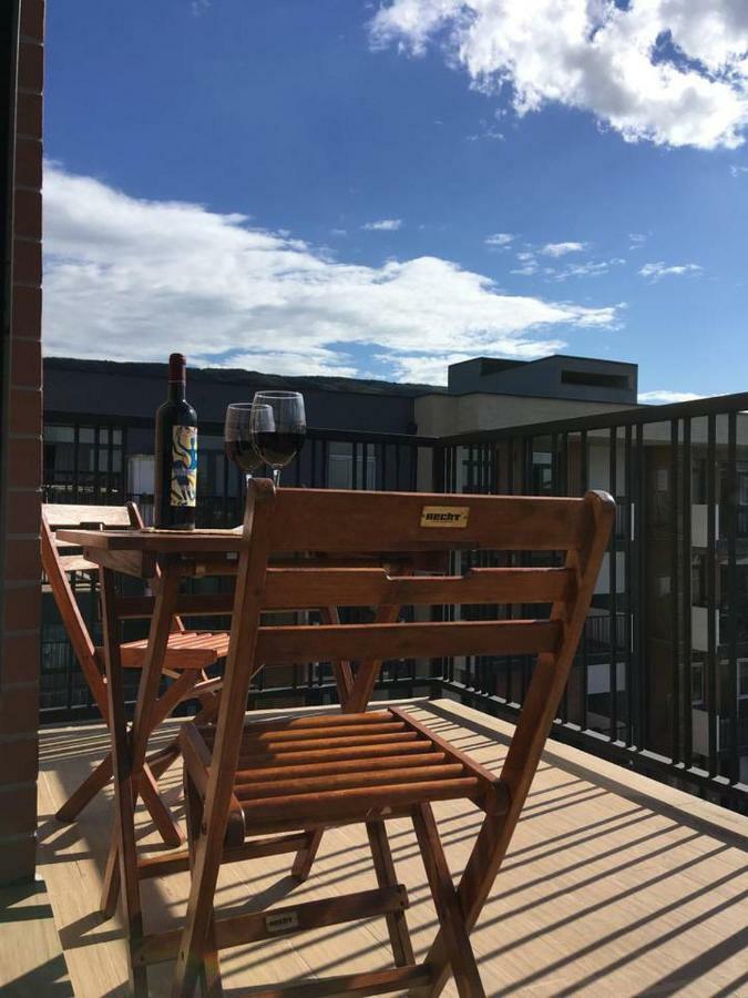 Sunny Apartment Ortachala Тбілісі Екстер'єр фото