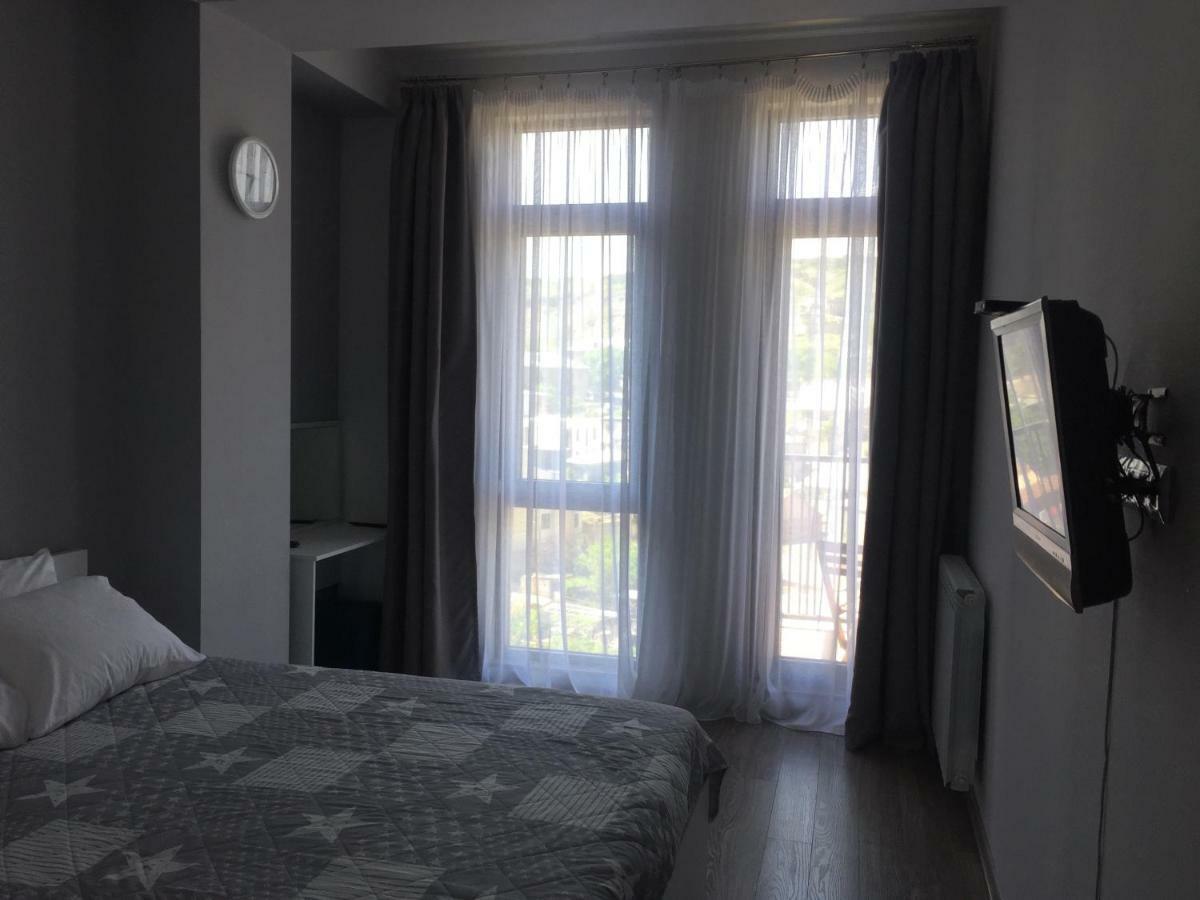 Sunny Apartment Ortachala Тбілісі Екстер'єр фото